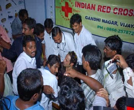 NADAMURI BALAKRISHNA BLOOD DONATION G.KONDUR ON 28-04-2008-RED CROSS VIJAYAWADA