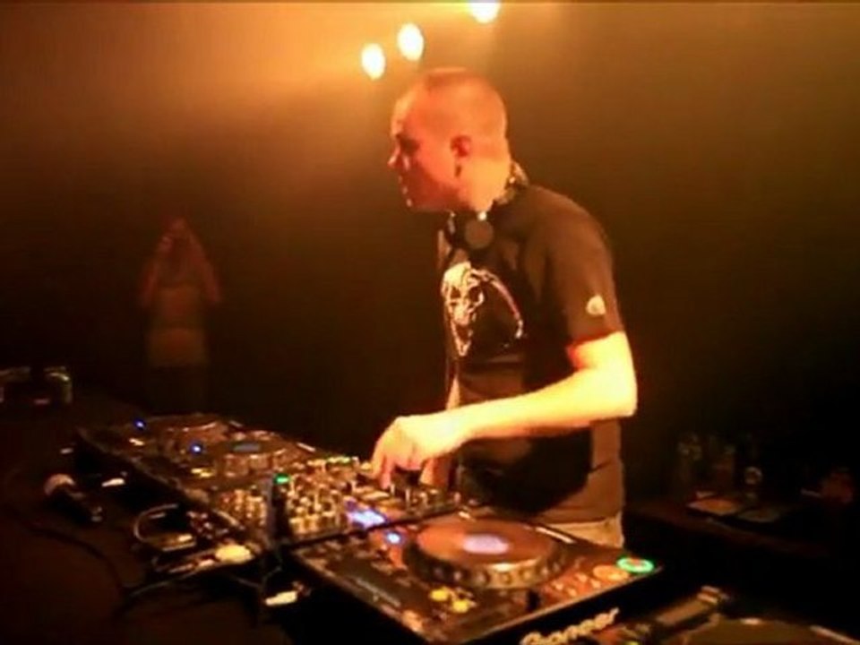 Outblast @ De Wereld Draait Hardcore  Extreem-Party