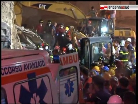 TG 04.10.11 Crollo Barletta Le operaie non avevano il contratto