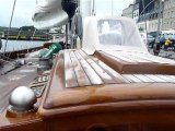 Le plus grand yacht du monde en carbone fait escale à Cherbourg