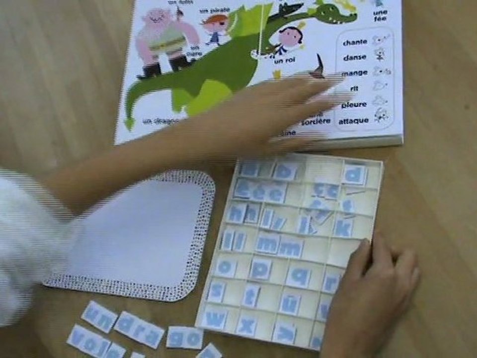 Je lis et j'écris mes premiers mots magnétiques