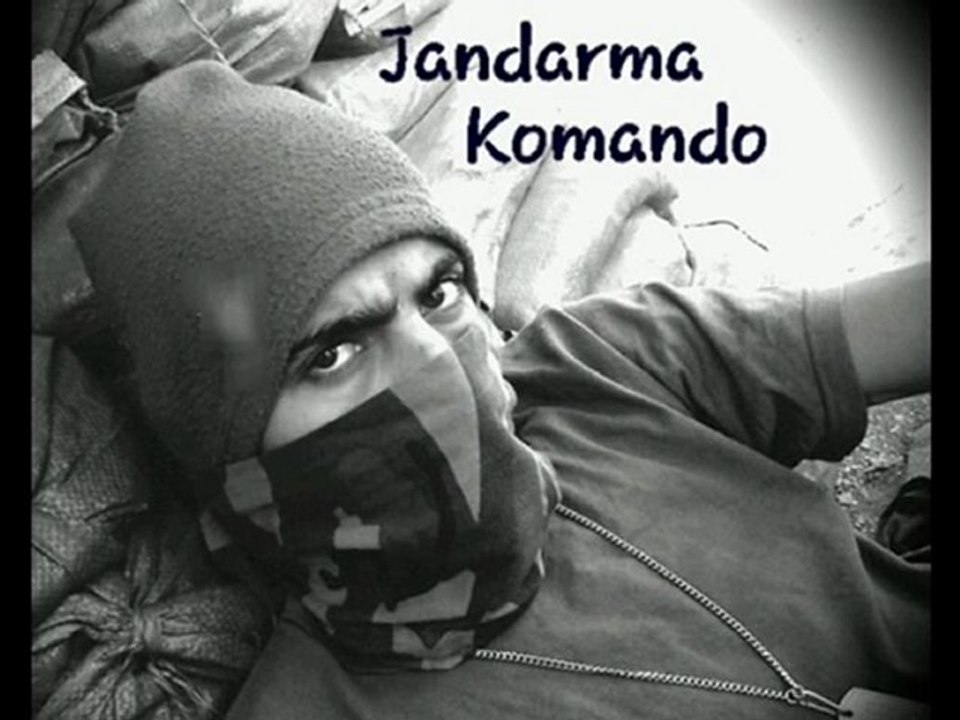 Unutmuşsun Sen Benim Gözlerimin Rengini...