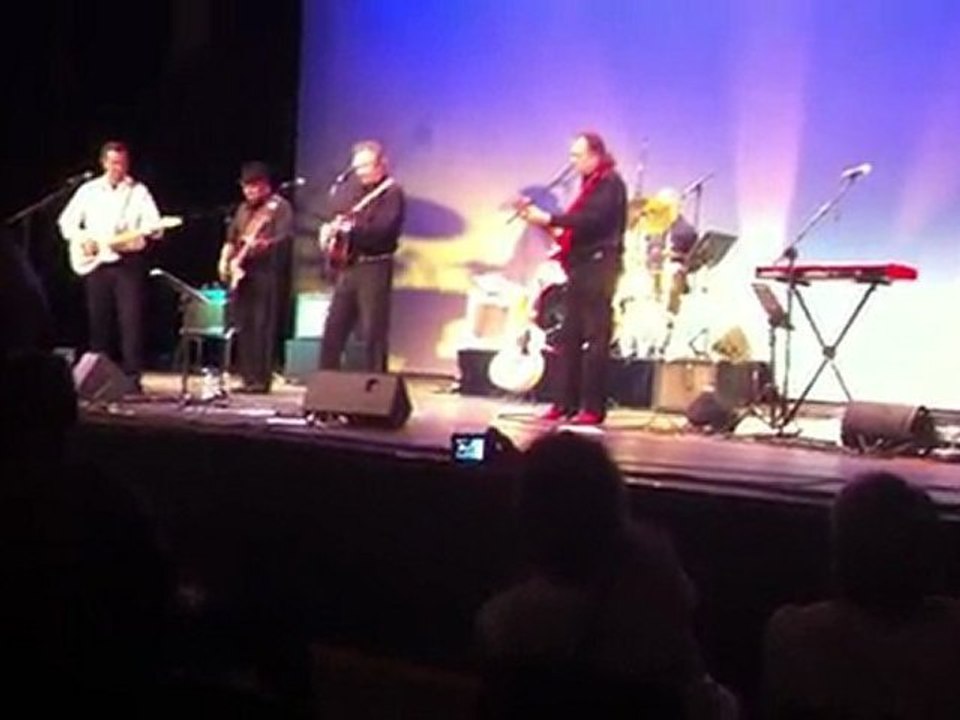 038 long christ chante frison blues johnny cach