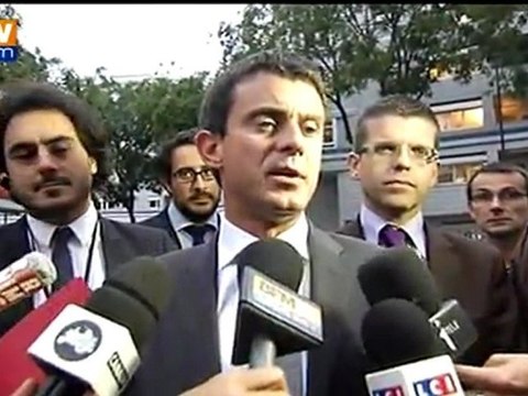 Arrivée de Manuel Valls au débat de la primaire