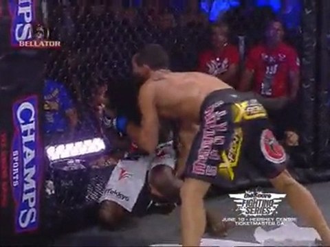 Patricio Pitbull Freire vs Daniel Straus