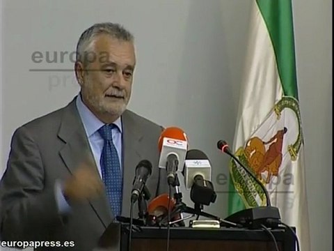 Griñán: Andalucía invierte más y se endeuda menos