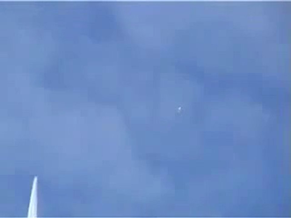 Chemtrails   une preuve énorme   le démarrage et l'arrêt de chemtrails