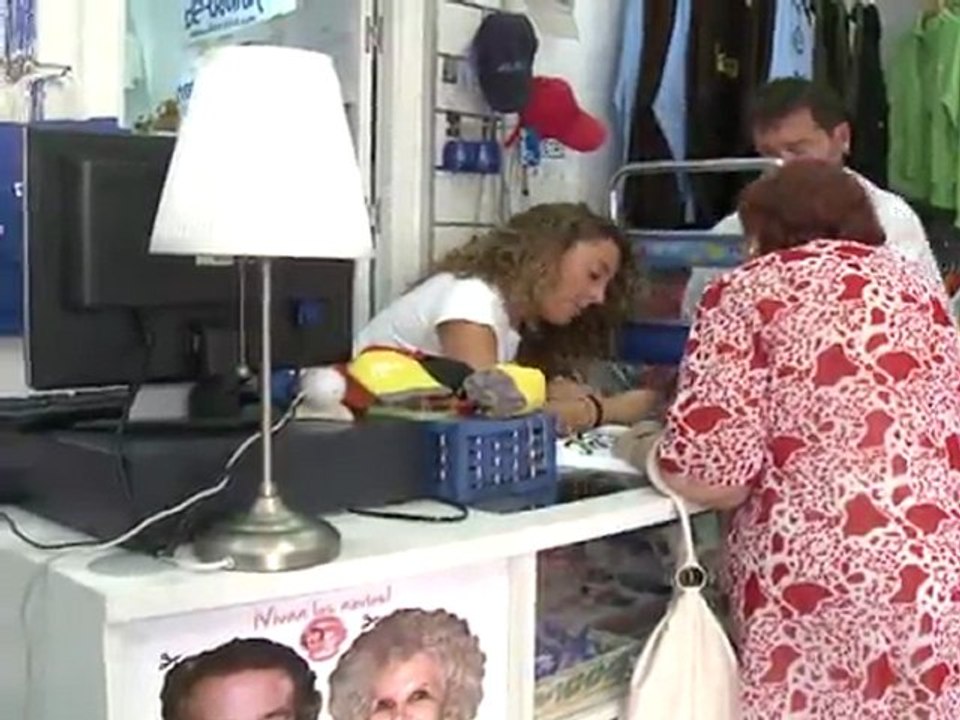 Hochzeit mit 85 - Herzogin von Alba entzückt Fans mit Flamenco