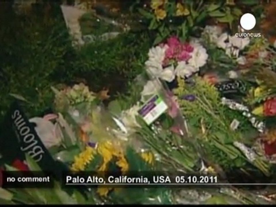 Mort de Steve Jobs : les fans d'Apple en deuil - no comment