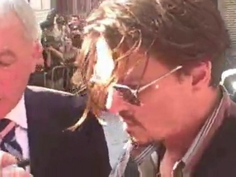Johnny Depp fühlt sich vergewaltigt