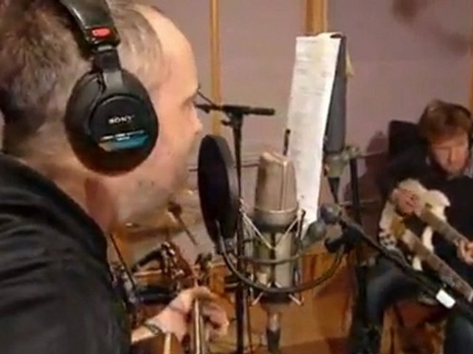 Travis - I Kissed A Girl [Katy Perry Cover] (Live NRK Lydverket)