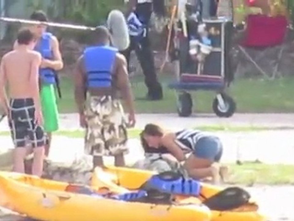 Drei Engel machen sich nass