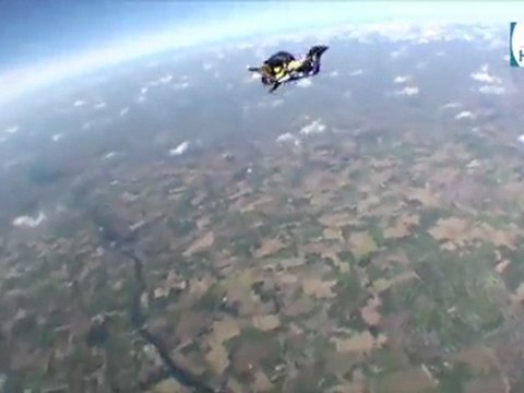 Niky Section Handisport sortie flotteur et tonneau à gogo ( hanvol-asso.org/)