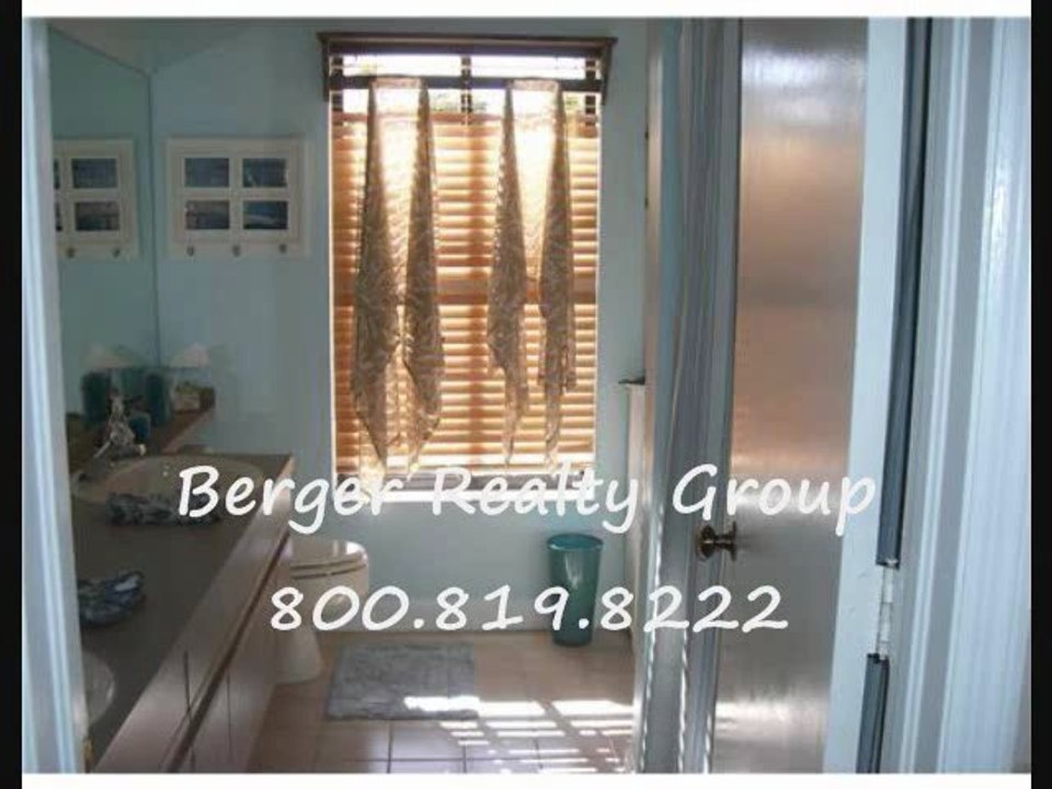 LOVELY PARKLAND HOME IN PRISTINE CONDITION !