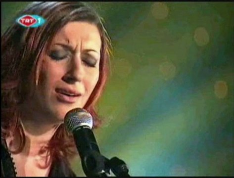 Ellerini çekip benden-Gülay