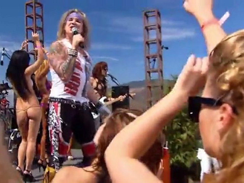 EBIZZ.TV presents Steel Panther Parties with Sexy Playboy chics