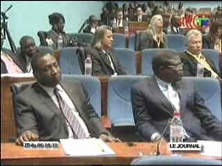 Poursuite des travaux de la 1ère conférence internationale et exposition sur les hydrocarbures