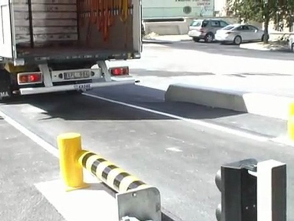 ARRIMATIC - CALE DE CAMION - Système d'arrimage de camion à quai