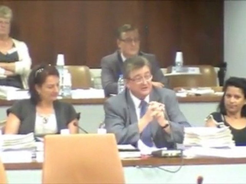 Intervention de Michel GUINIOT, au nom du groupe FN, pour le départ de C. Cayeux du Conseil Régional de Picardie