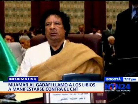 Muamar Al Gadafi llamo a los libios a manifestarse contra el CNT