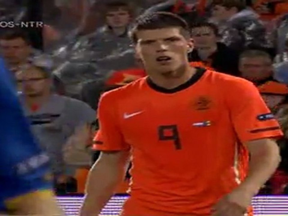 www.Footballclips.nl: Nederland - Moldavie 1-0
