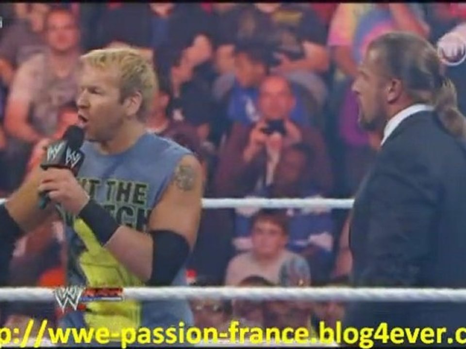 Catch Attack Raw 7/10/11 - Début de show