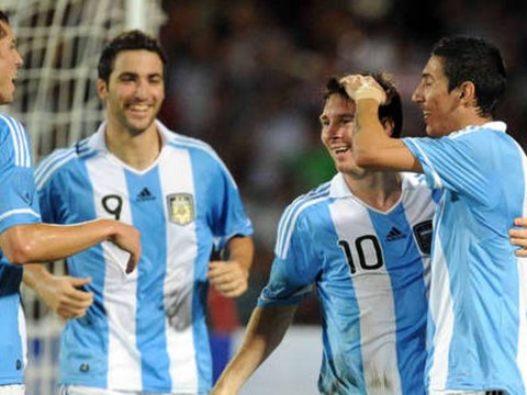 Messi et Higuain guident l'Argentine