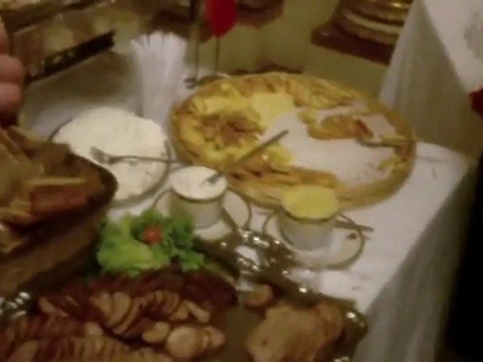 5e Edition de "Planète du Goût" Dégustations des spécialités nationales de 28 pays du monde à la Résidence Monaco de S.E. M. Tomasz ORLOWKI, Ambassadeur de la République de Pologne en France.