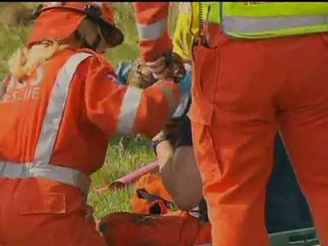 OZ PLANE CRASH: A lucky escape for five skydivers