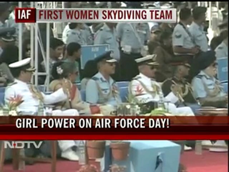 Air Force Day parade: Touch the sky