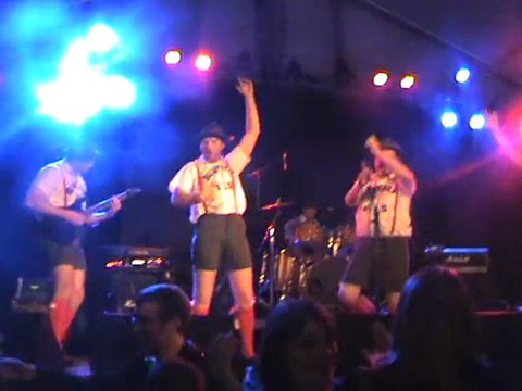 Beverly Pils - Je sens la transpiration (Fêtes de Wallonie 2011 - Namur)