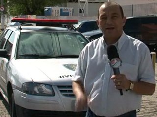 Adolescente é apreendido tentando jogar mochila dentro da CDP de Macaíba_Patrulha da Cidade - TV Ponta Negra
