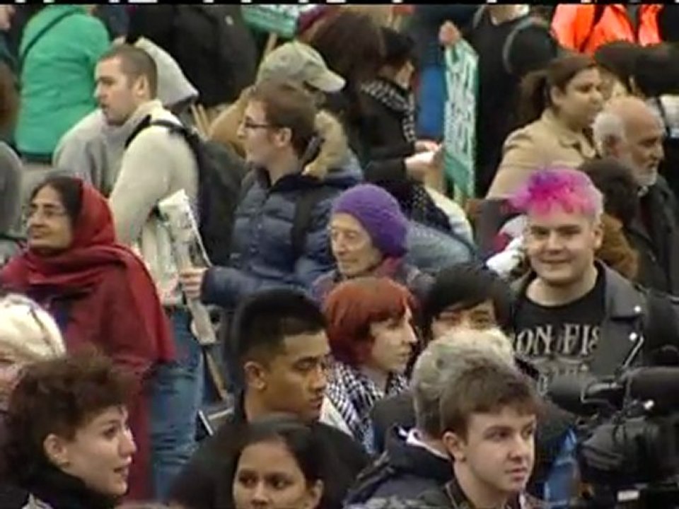 STOP THE WAR: London protestors demand end to A...