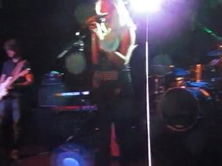 Lola Dargenti le malaise à la scène Bastille le 1er octobre