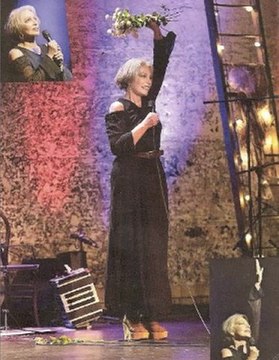 Marie Laforêt Viens, viens live Bouffes Parisiens 2005