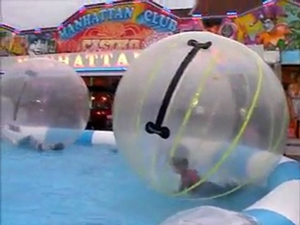 Somain 2011-attraction bulles-bubbles attraction