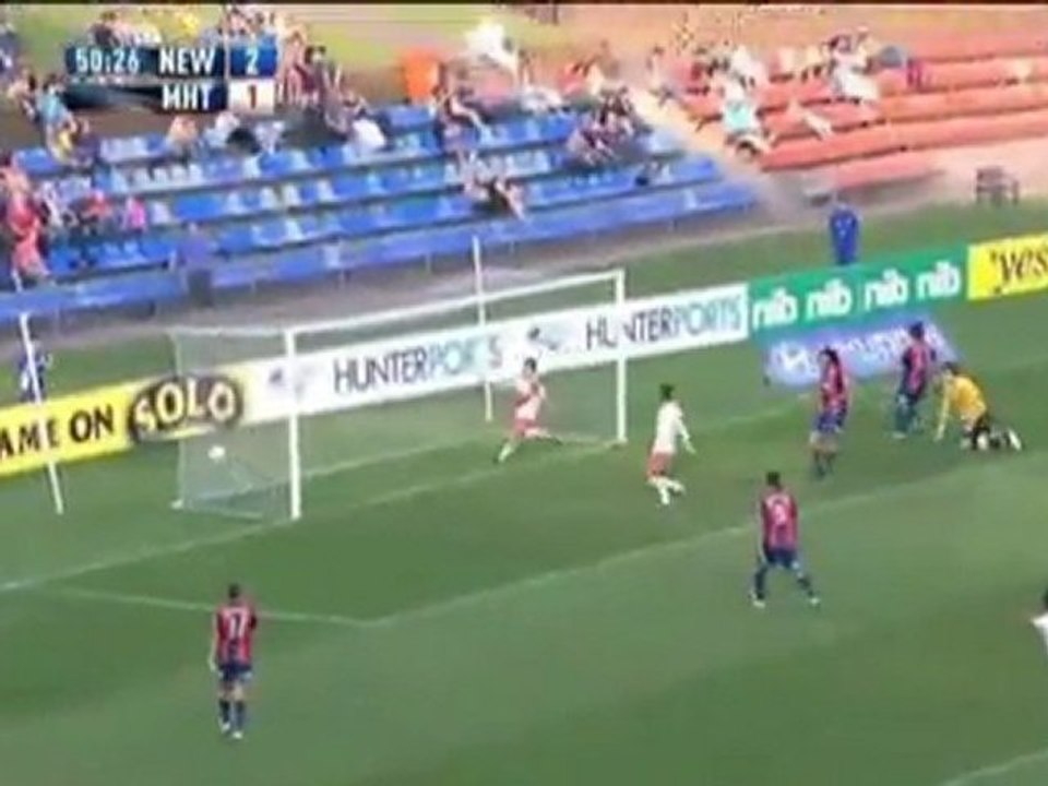 A League - Jets oben auf