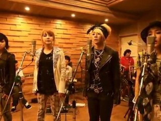 2NE1 - LONELY [HD New Version]