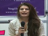 Jacqueline Fernandes Shows Het Small Cleavage At Crystal and Us book launch