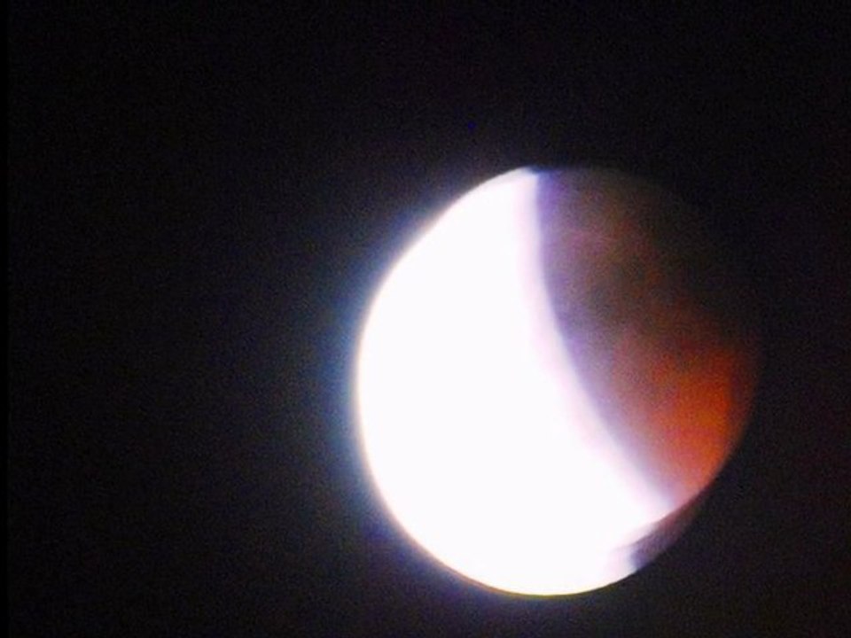 Eclipse.-15 de Junio,2011.-//by Leorrojo