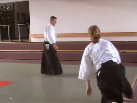 Aikido - Chudan Tsuki Irimi Nage (Omote & Ura)