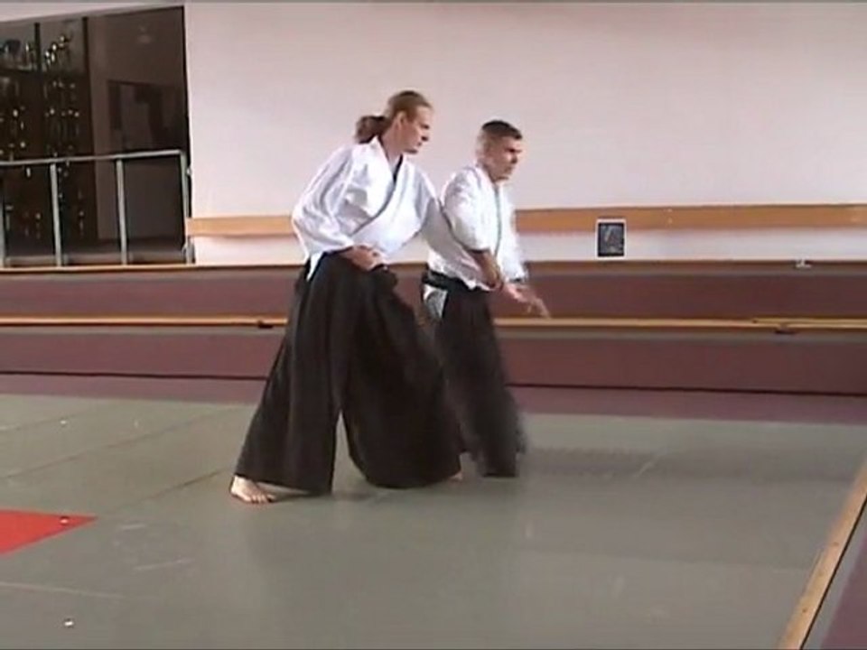 Aikido - Chudan Tsuki Kote-Gaeshi Ura