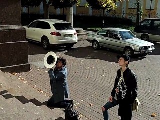 Мы с дочкой и зятем идем на службу в Храм