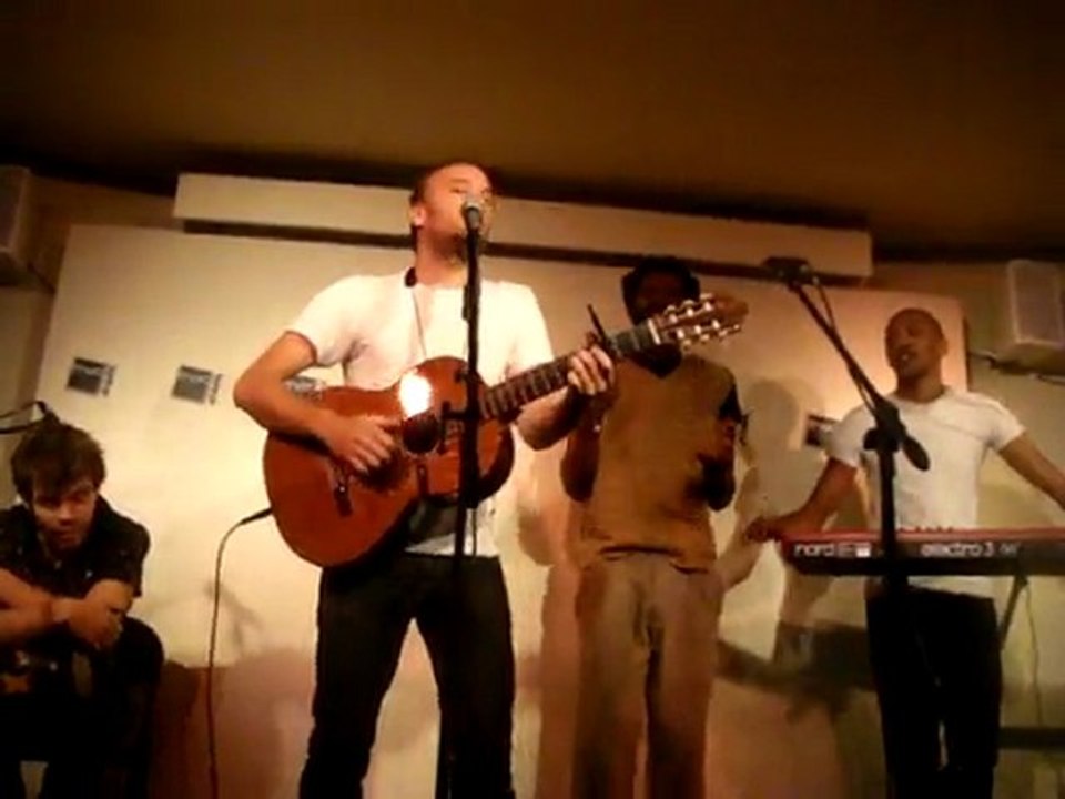 Les chocottes - Ours - fnac Nancy -8.10.11