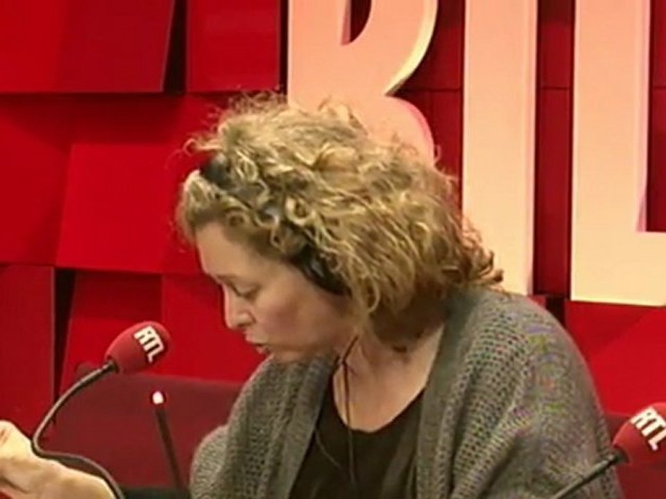 "Les carnets d'Alba" : dans les coulisses du premier tour de la primaire