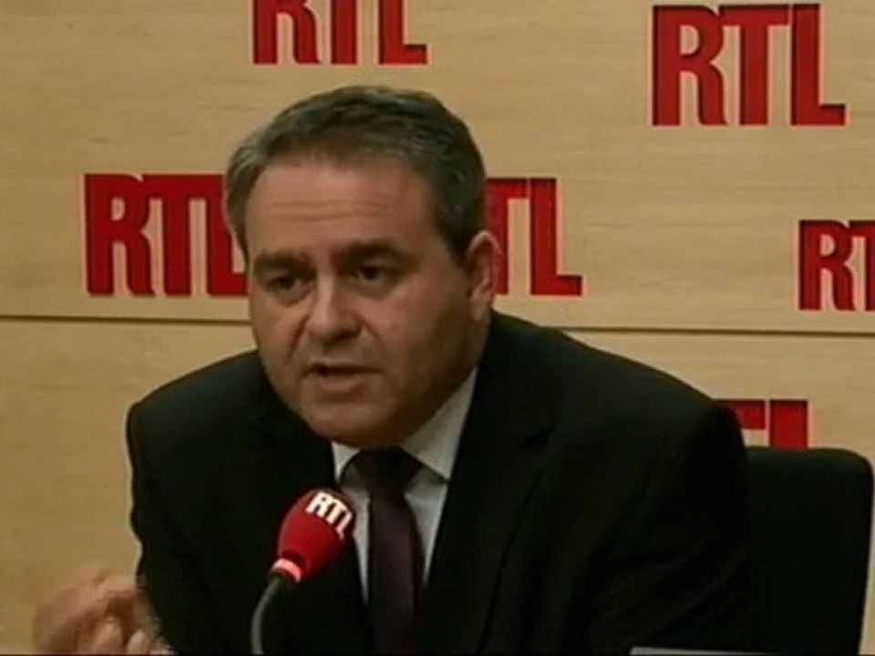 Xavier Bertrand, ministre du Travail, de l'Emploi et de la Santé : "Montebourg sera-t-il constant dans ses déclarations vis-à-vis de Hollande ?"