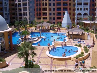 Amrapali Hanging Garden Noida @ 9953518822, 9718337727 Noida Sector 107