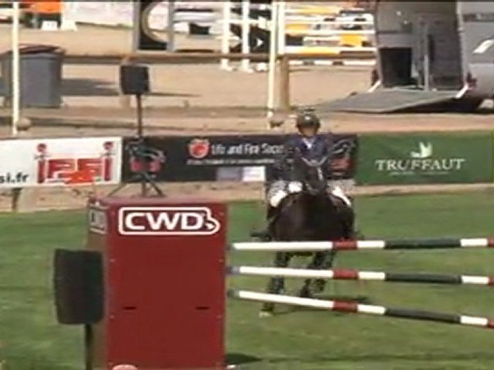 Okira du mesnil  hélène grébent sellier   cht fce 2011