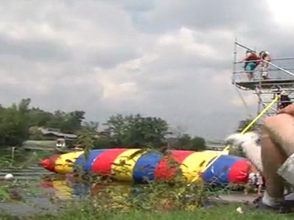 Le blob jump à la base de loisirs de Cergy-Pontoise