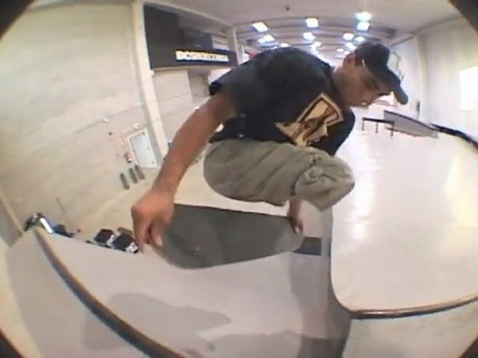 Italo Romano, skateur sans jambes chez DC Shoes